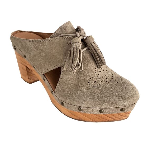 Anthropologie Pilcro Clog Taupe Kilty Sandals Wooden Heel Retro Tassel 9 - Picture 1 of 11